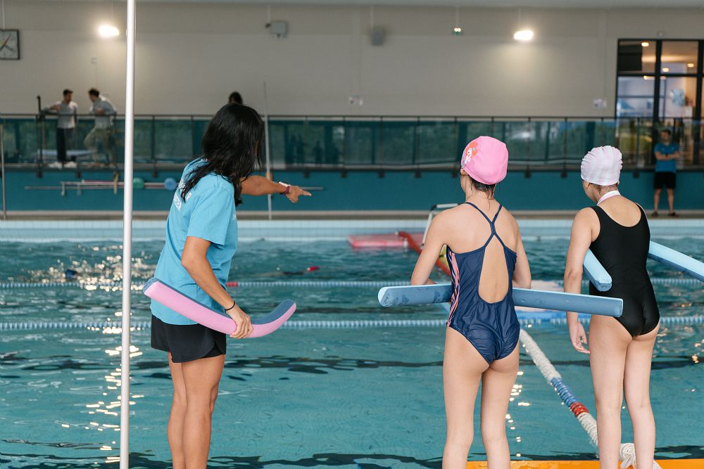 Cours de natation à la piscine des Grésilles à Dijon