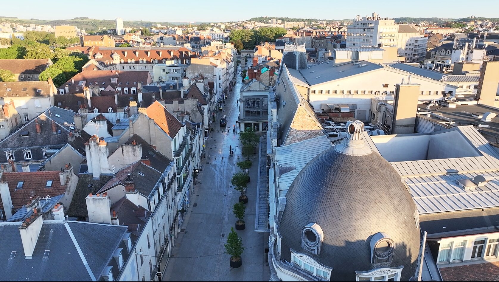 Dijon : plus d'ombre et de fraîcheur rue de la Liberté
