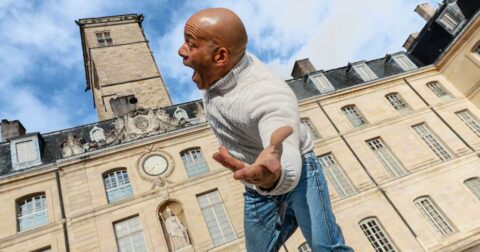 Guide pratique, site portail… de nouveaux outils pour l’information des 60 ans
et +